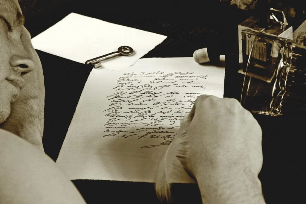 Este patrón le da al poema una sensación de “pieza cerrada”: orden, musicalidad y cohesión. Por eso el soneto se siente tan pulido cuando está bien hecho.