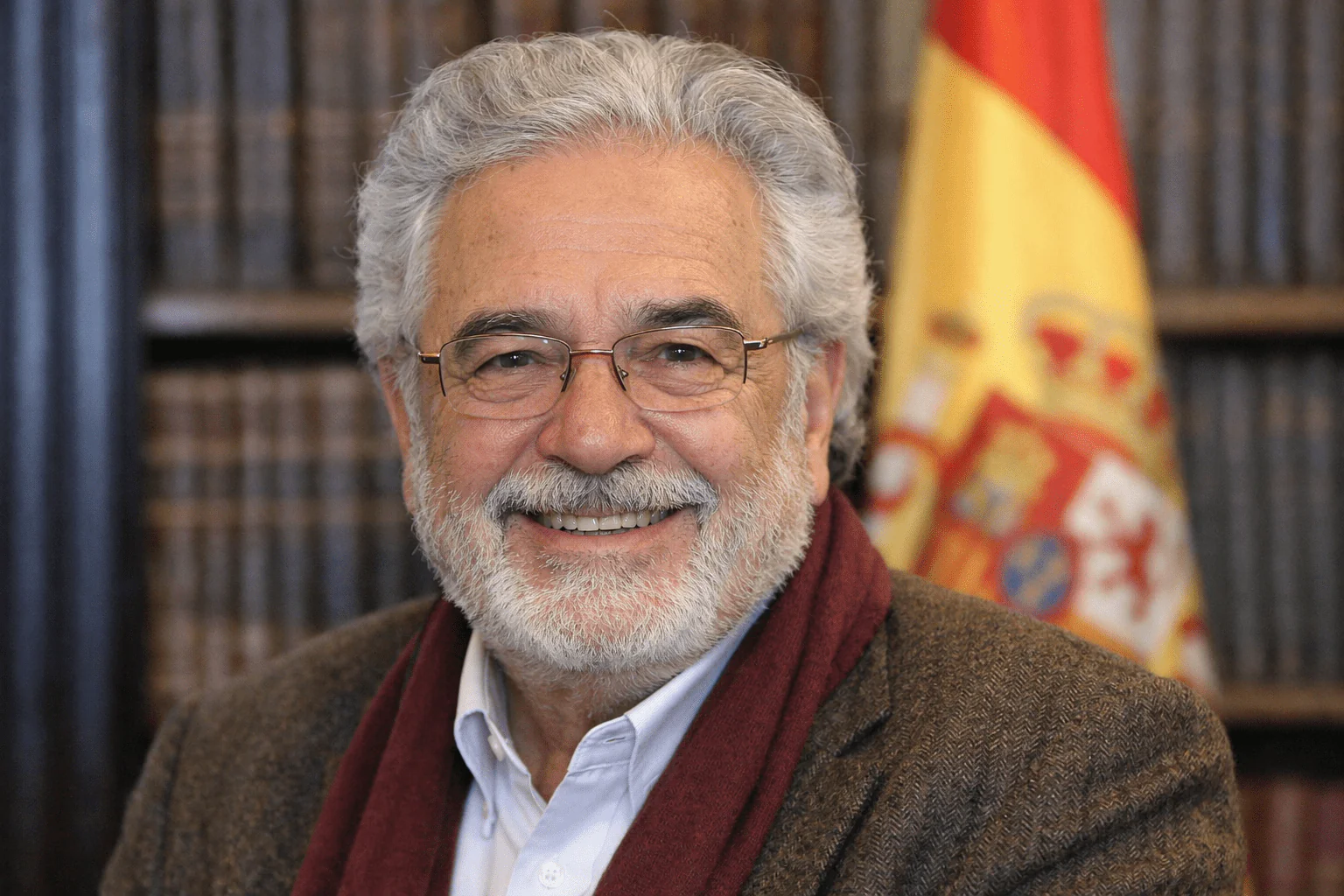 Retrato editorial de Gonzalo Celorio, ganador del Premio Cervantes 2025